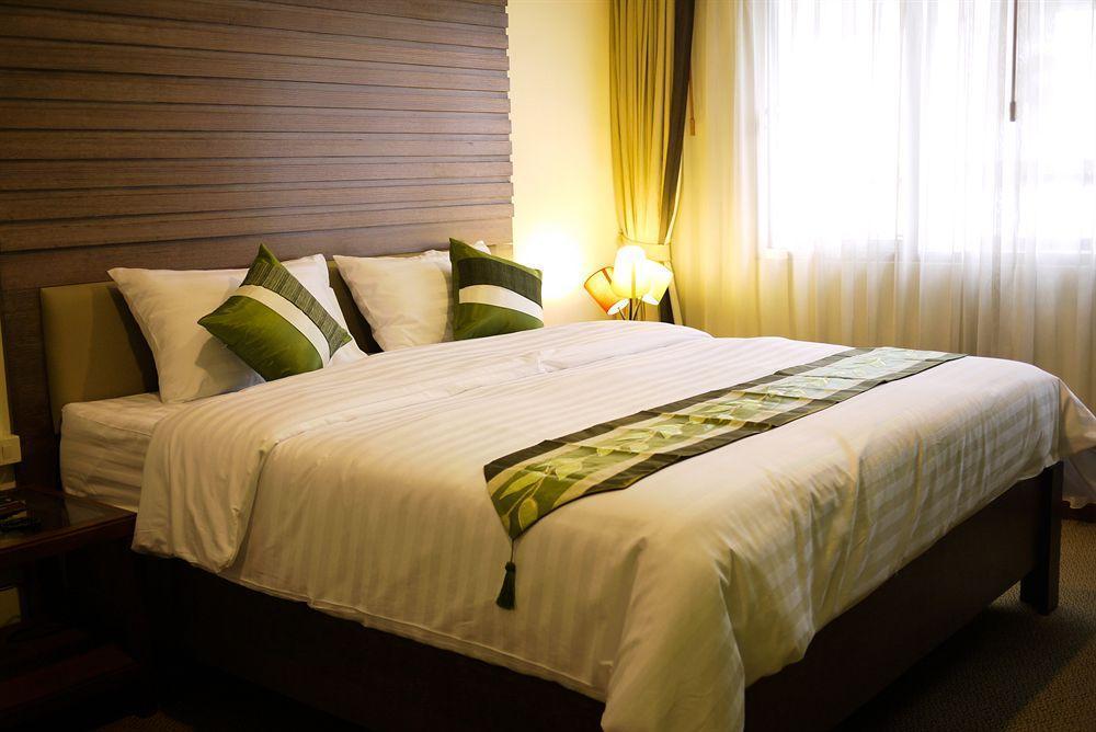 Triple 8 Khách sạn Bangkok