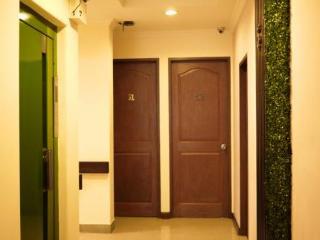 Khách sạn Triple 8 3*